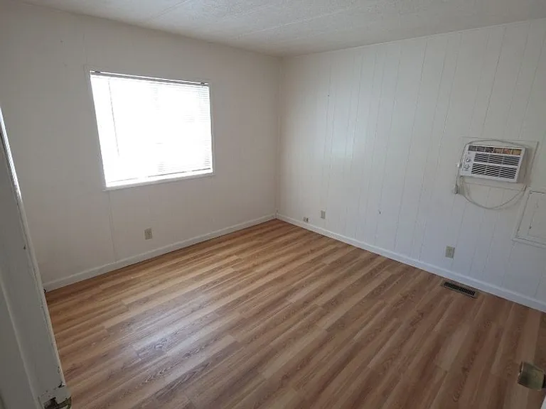 3327 Green Ave — Photo 18