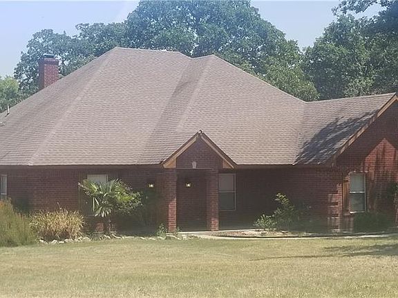 3rd image of 101 Sweetwater Springs Dr