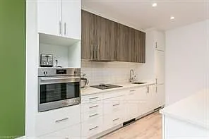 181 King St S #1010 — Photo 11