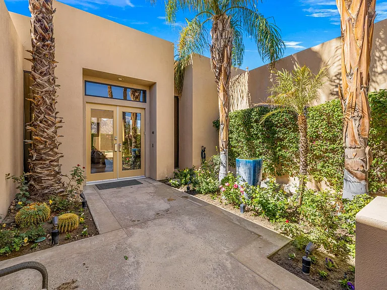 50445 Mountain Shadows Rd — Photo 10