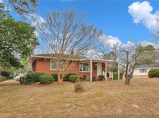 400 Roxie Ave, Fayetteville, NC 28304