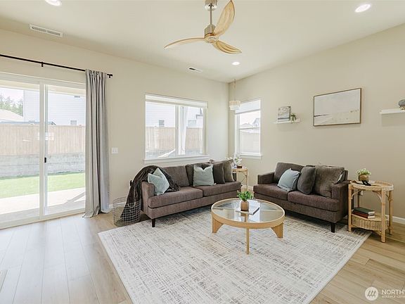 5th image of 3800 SW Alava Court