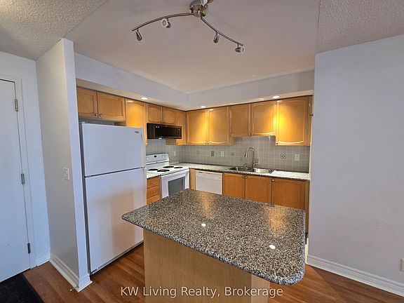 2nd image of 33 Cox Blvd #701