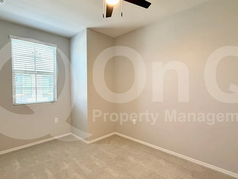 2669 S Peppertree Dr #104 — Photo 8