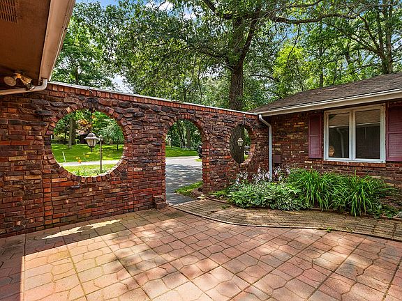 2nd image of 5115 Northridge Dr