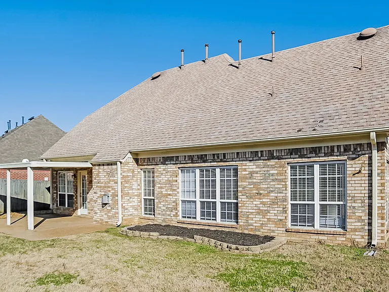 2221 Linda Shore Dr — Photo 17