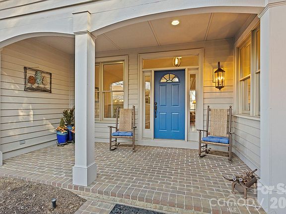 5th image of 103 Bellshire Dr