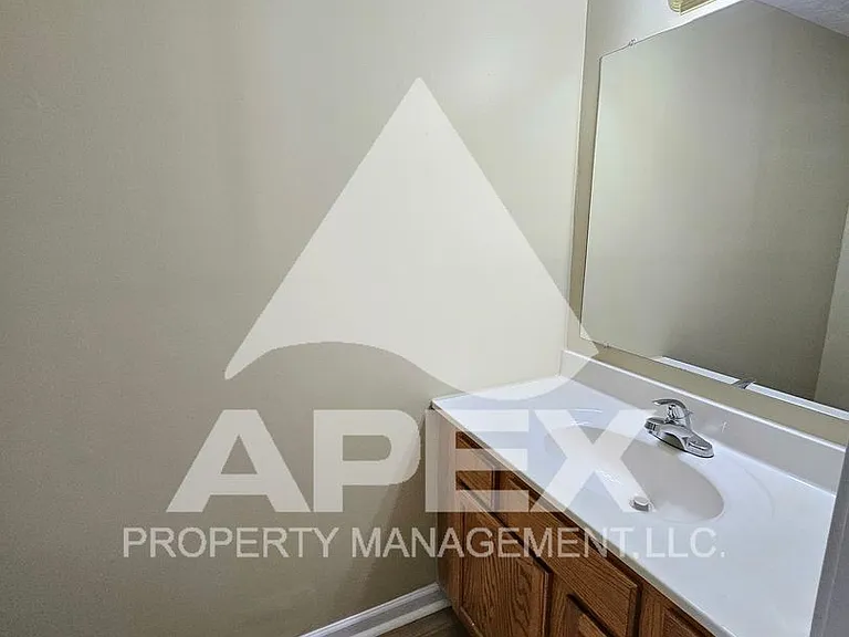 1827 Sweet View Way — Photo 9