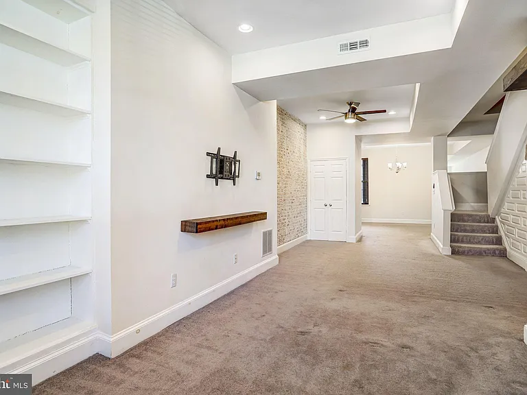 12 Rhode Island Ave NW — Photo 8
