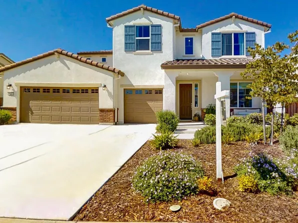 425 Vanderbilt Dr, Dixon, CA 95620
