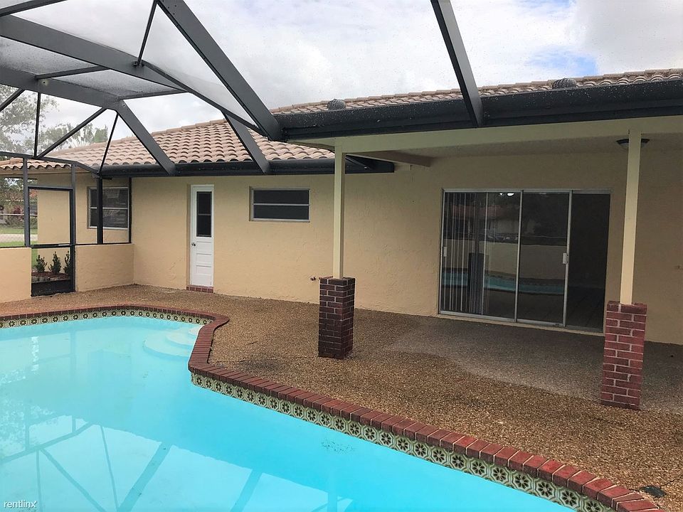 3740 NW 113 Ave (24)