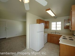 380 Acacia Ave #P, Carlsbad, CA 92008