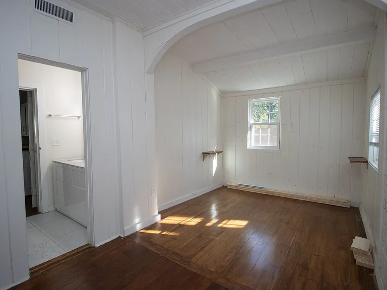 510 King St — Photo 13