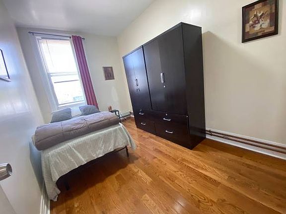 2nd image of 24-34 42nd St #2