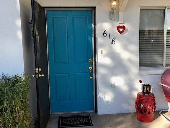 3rd image of 618 N Pioneer Cir