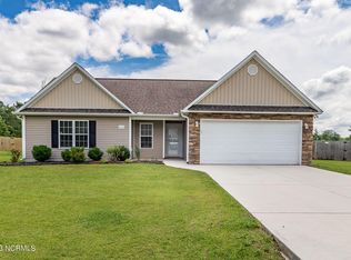 403 McCall Dr, Jacksonville, NC 28540