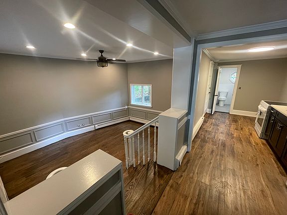 4th image of 26 Pine Dr