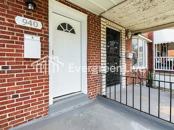 2nd image of 940 Elton Ave