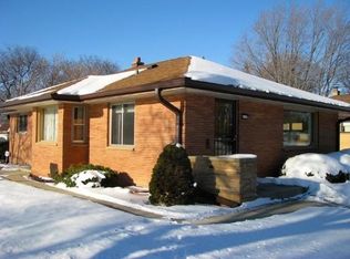 4185 N 89th St, Milwaukee, WI 53222