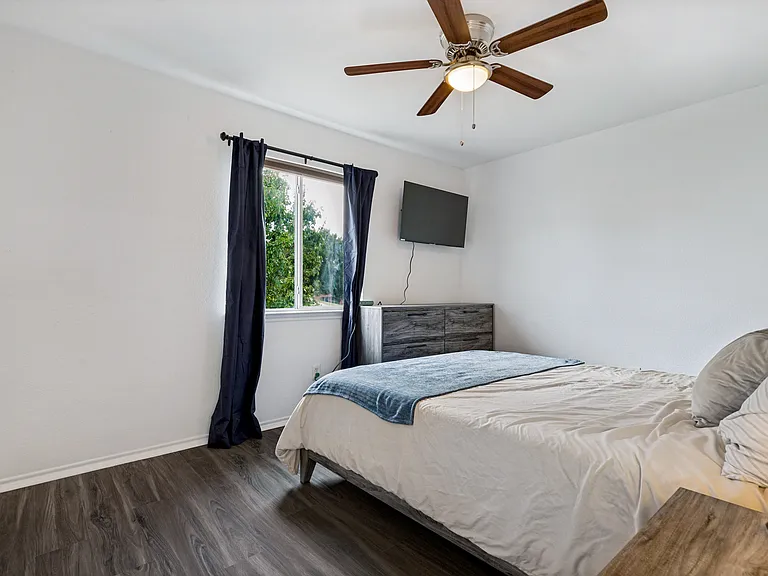 1600 Southridge Ln — Photo 8