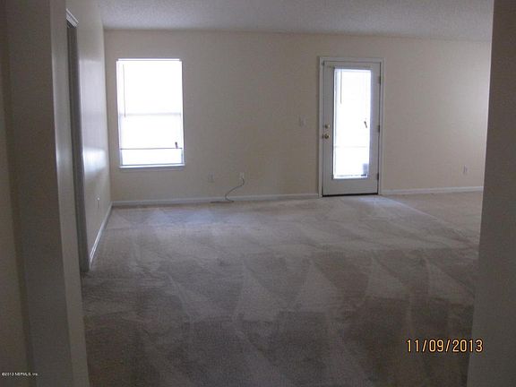 3rd image of 4439 Deer Valley Dr