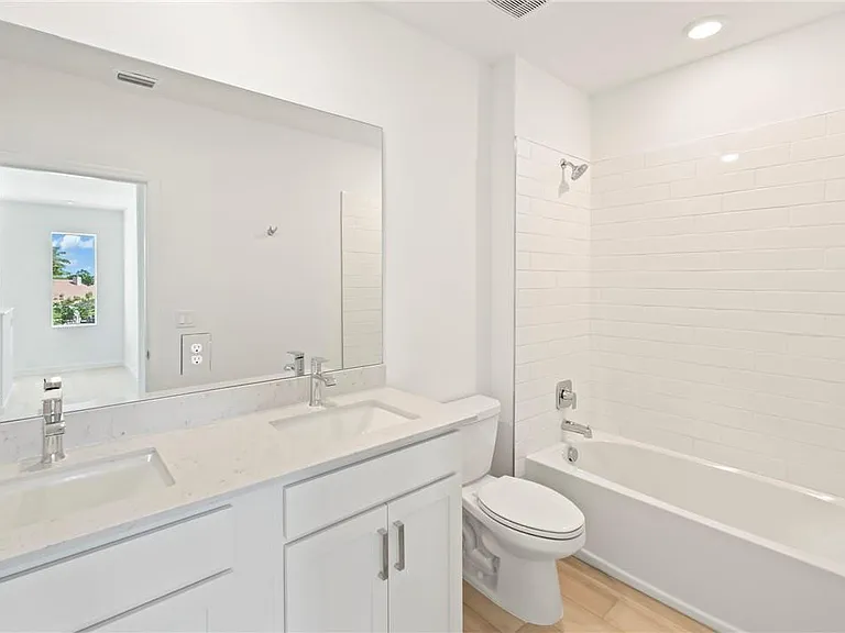 5653 Stradella Dr — Photo 11