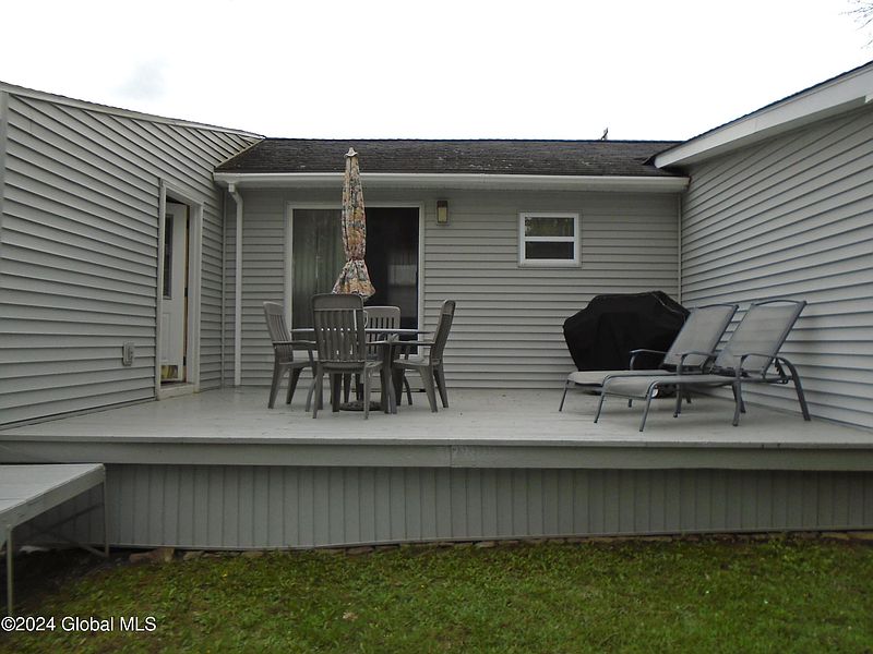 3rd image of 162 Beechwood Road