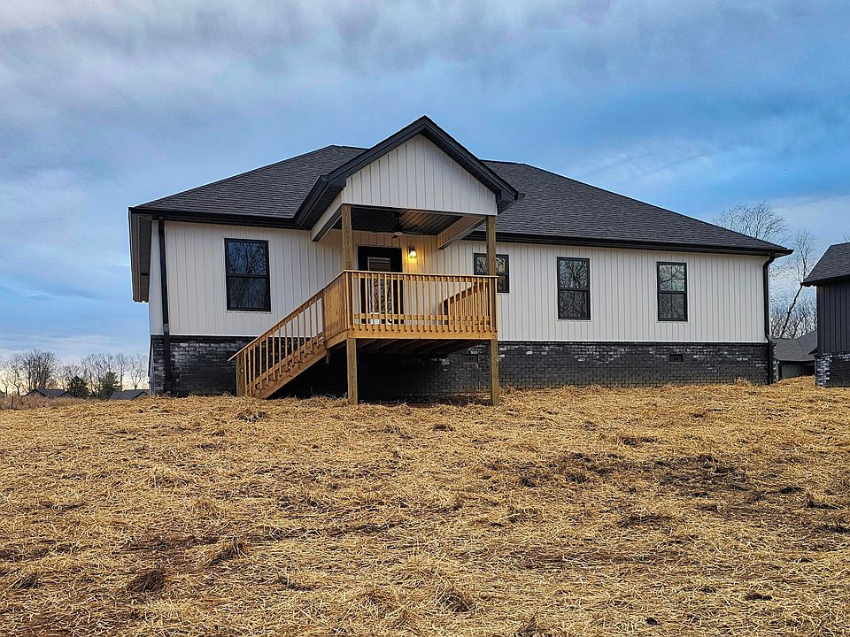 2nd image of 441 Pinehurst Way