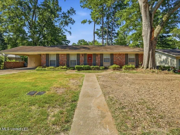 5227 Saratoga Dr, Jackson, MS 39211