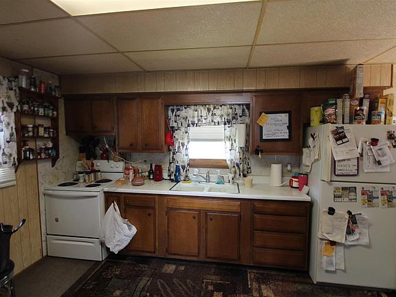 4th image of 211 11th Ave