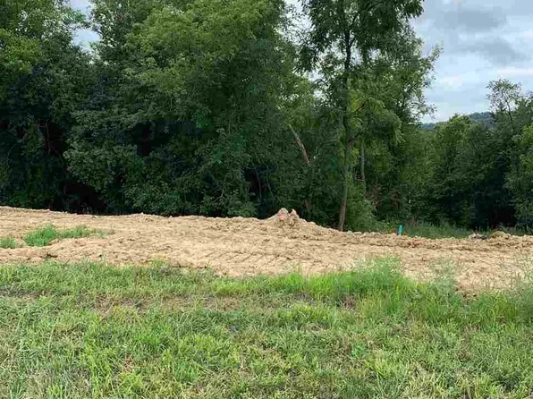 LOT 52 S Pointe Dr, Dubuque, IA 52003