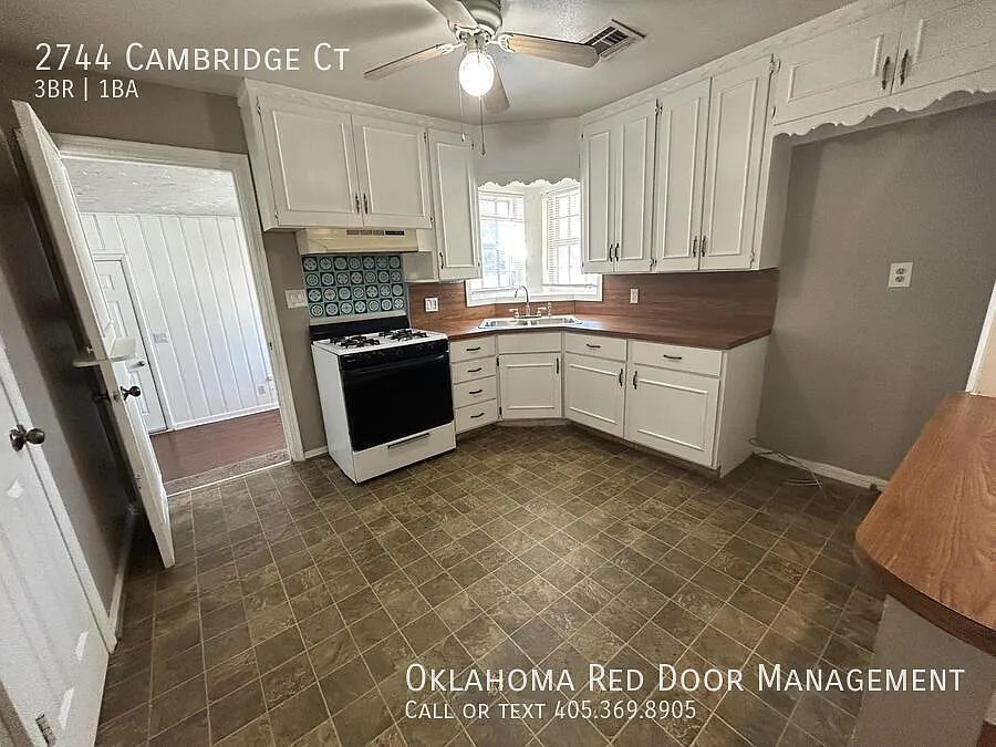 Cozy 3 bedroom plus bonus room — Photo 3