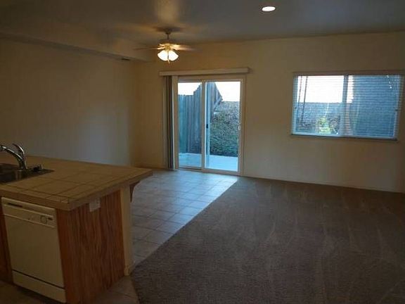 Nook/Kitchen