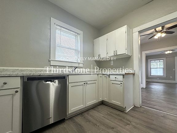 5th image of 2899 Dignan St