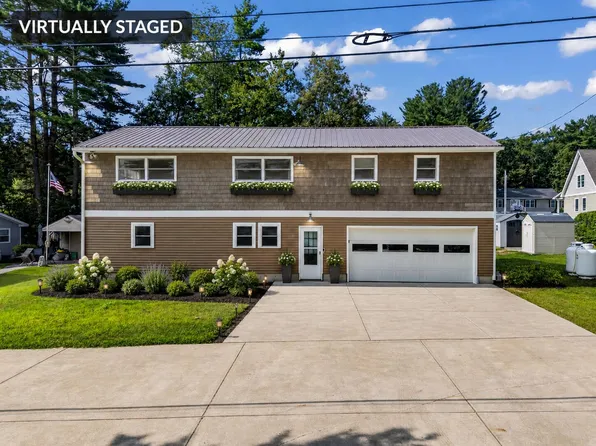 10 Oceanside Avenue W, York, ME 03909