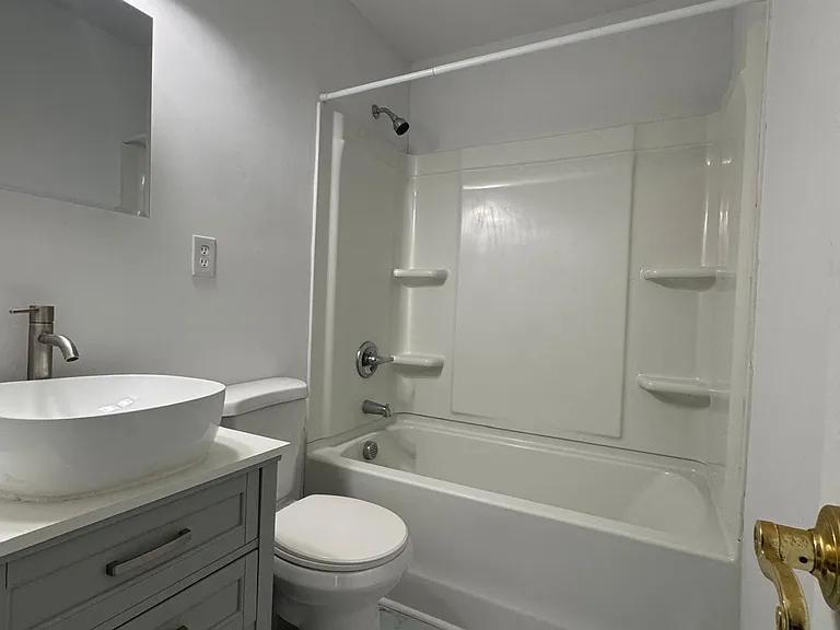 717 Glensford Dr — Photo 17