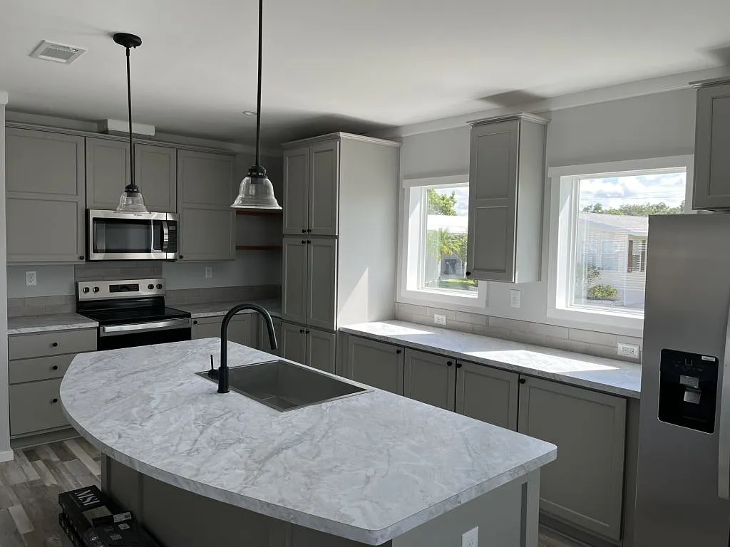 2 bed, 2.0 bath, 1564 sqft, $1,499 — Photo 2