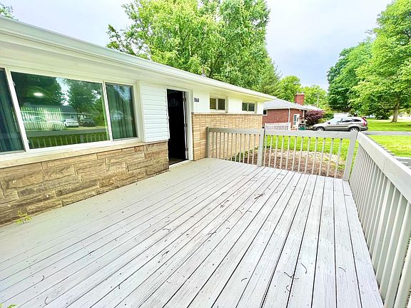 2nd image of 3868 Crescent Dr