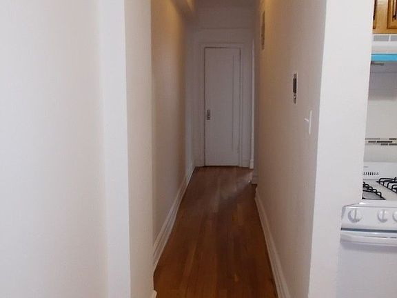 4th image of 540 Saint Johns Pl APT 6H