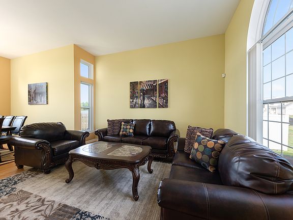 5th image of 20513 Kingsbrook Dr