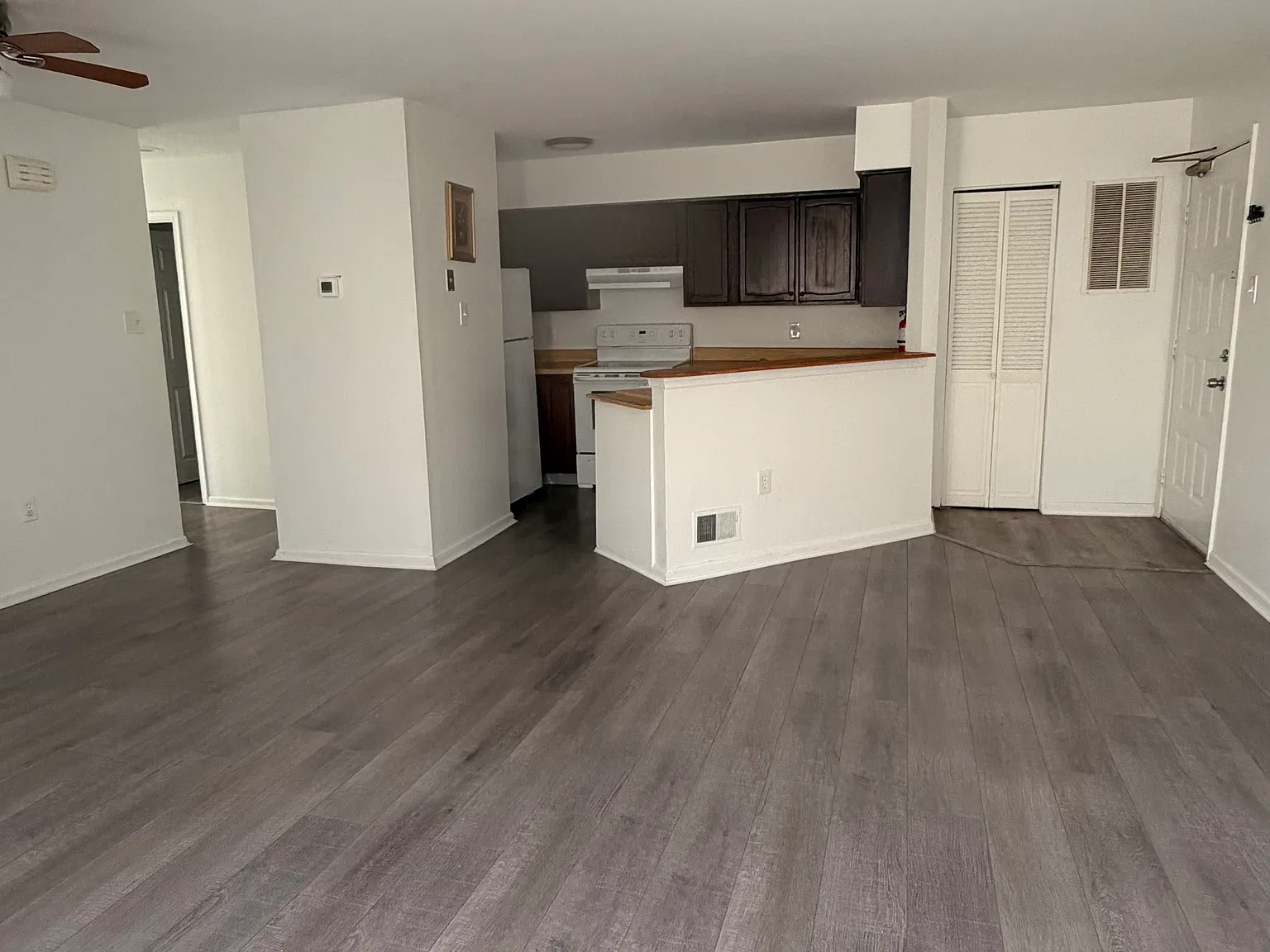 2 bed, 828 sqft, $1,650 — Photo 2