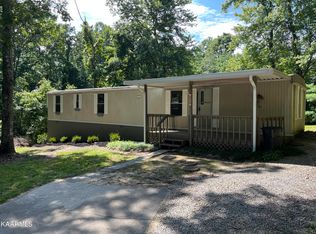 255 Dartmoor Dr, Crossville, TN 38558