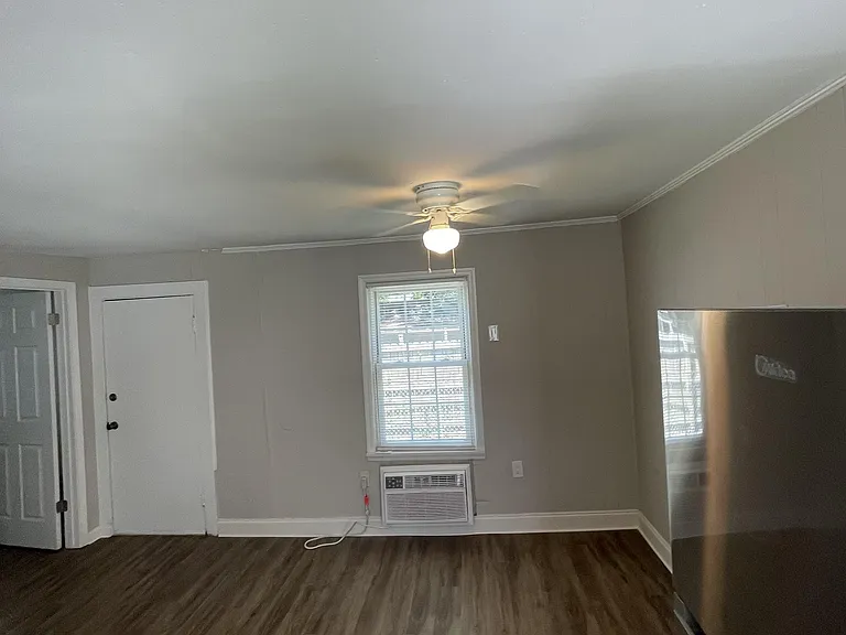 5825 Sledge St — Photo 8