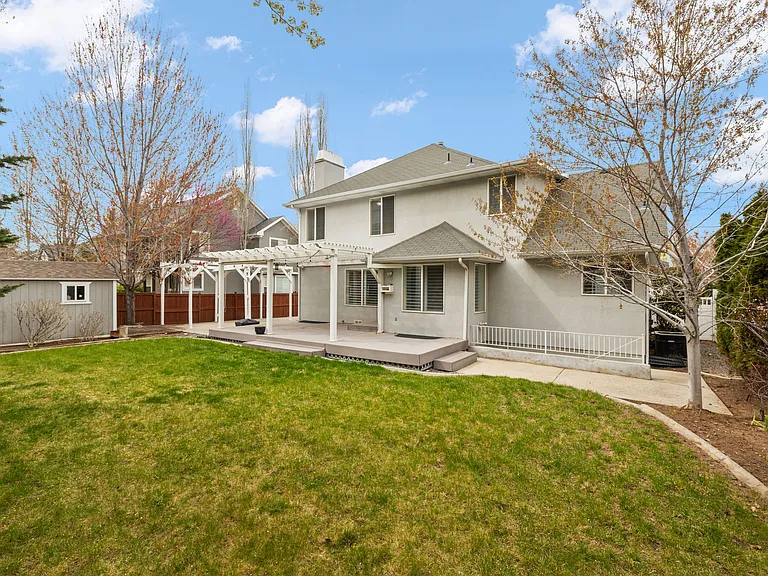 2102 E Candle Spruce Cv — Photo 4