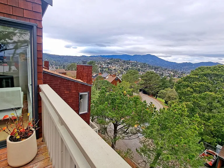 464 Headlands Ct — Photo 11