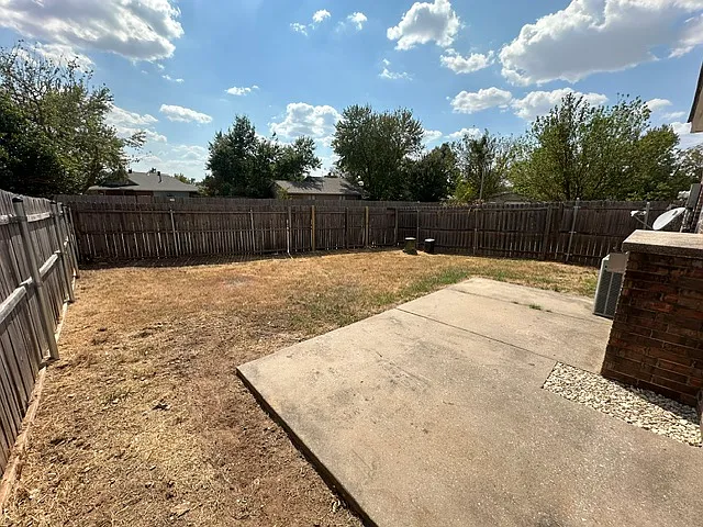 3 bed, 1674 sqft, $1,795 — Photo 2