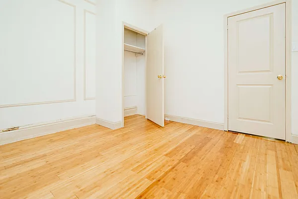 Rented by Nooklyn NYC LLC | media 11