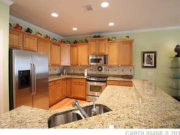 4th image of 23204 Kingfisher Dr