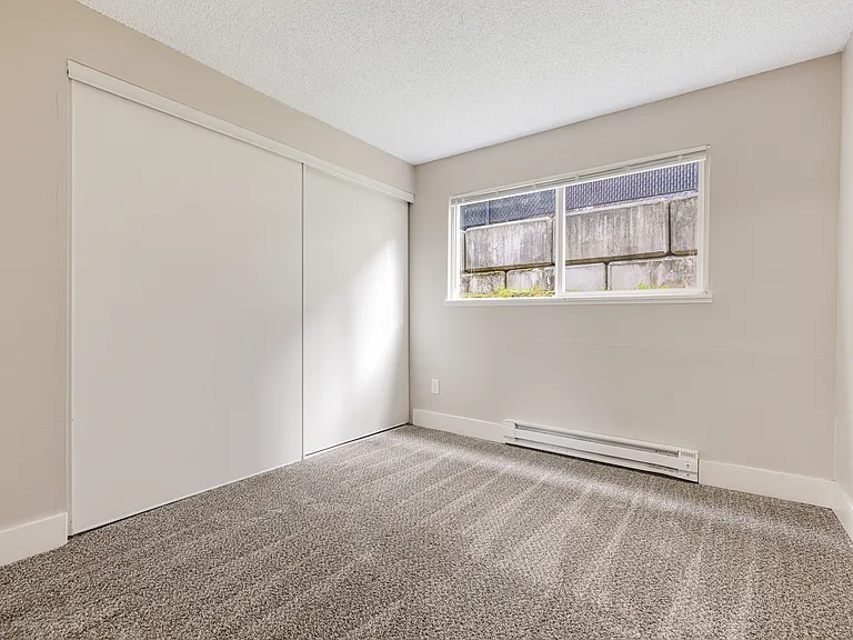 Moreland Place Apartments — Photo 19