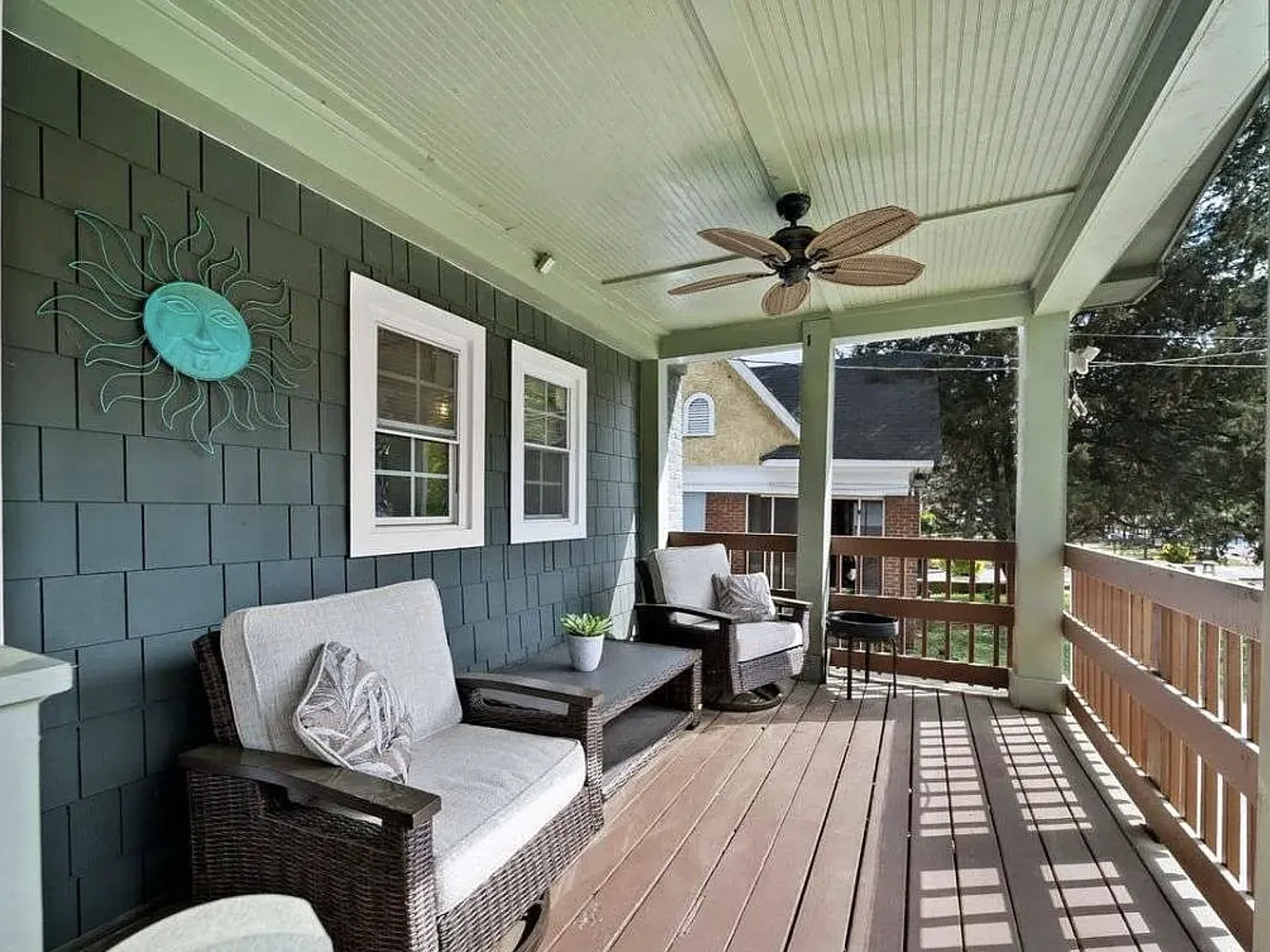 4 bed, 1570 sqft, $3,900 — Photo 2